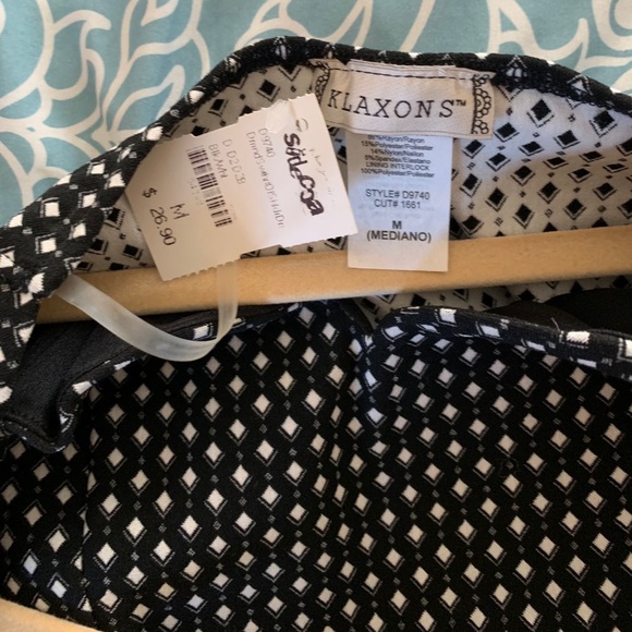 Cute Retro Dress NWT - Picture 3 of 6